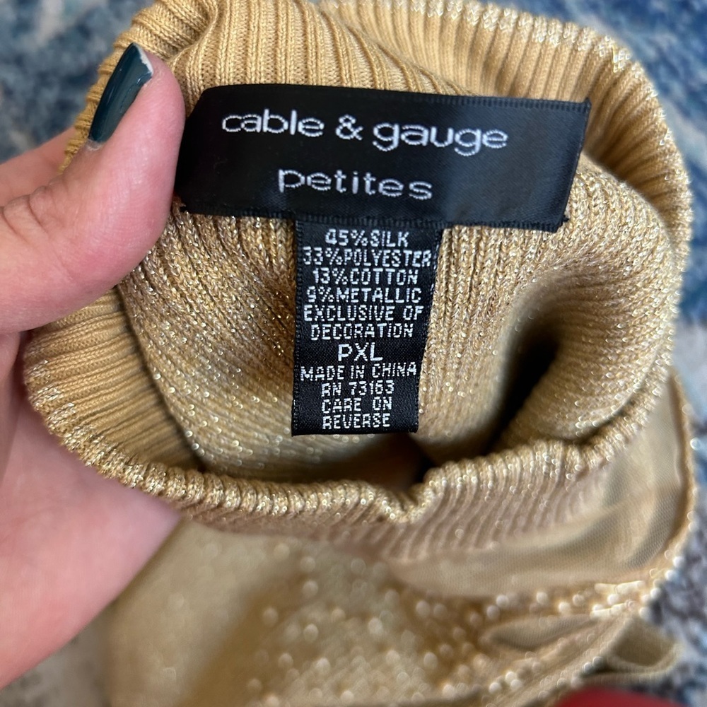 Cable and Gauge Gold Sleeveless Knit Top with Beaded Neckline size XL petite - Picture 5 of 5